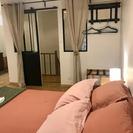 La Parenthese * 모르타뉴-오-페르슈