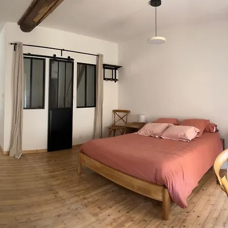 La Parenthese Holiday home